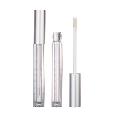 La nueva producción de tubo de lápiz labial.