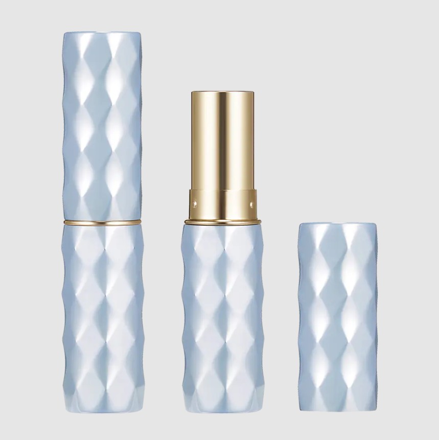 ¿Qué es más ventajoso, un tubo de lápiz labial de aluminio vacío o un tubo de plástico?